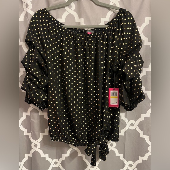 Vince Camuto Tops - Vince Camuto Black and Gold Foil Polka Dot Blouse Ruffle Sleeves NEW with Tags